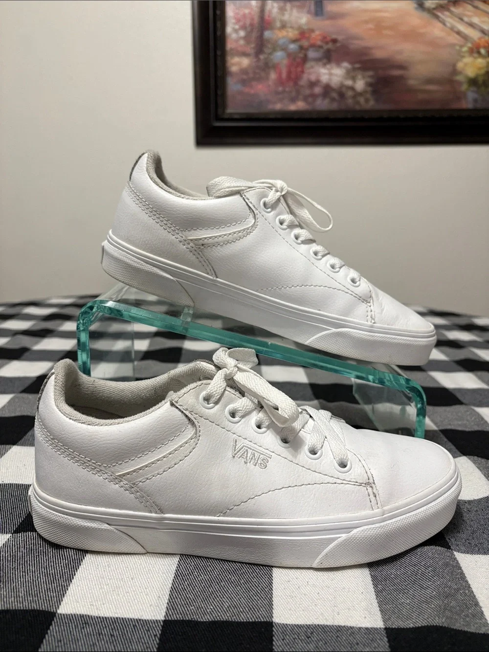 Vans White Leather Lace Up Sneaker Shoes  Women's Size 7 Terrycloth Lined